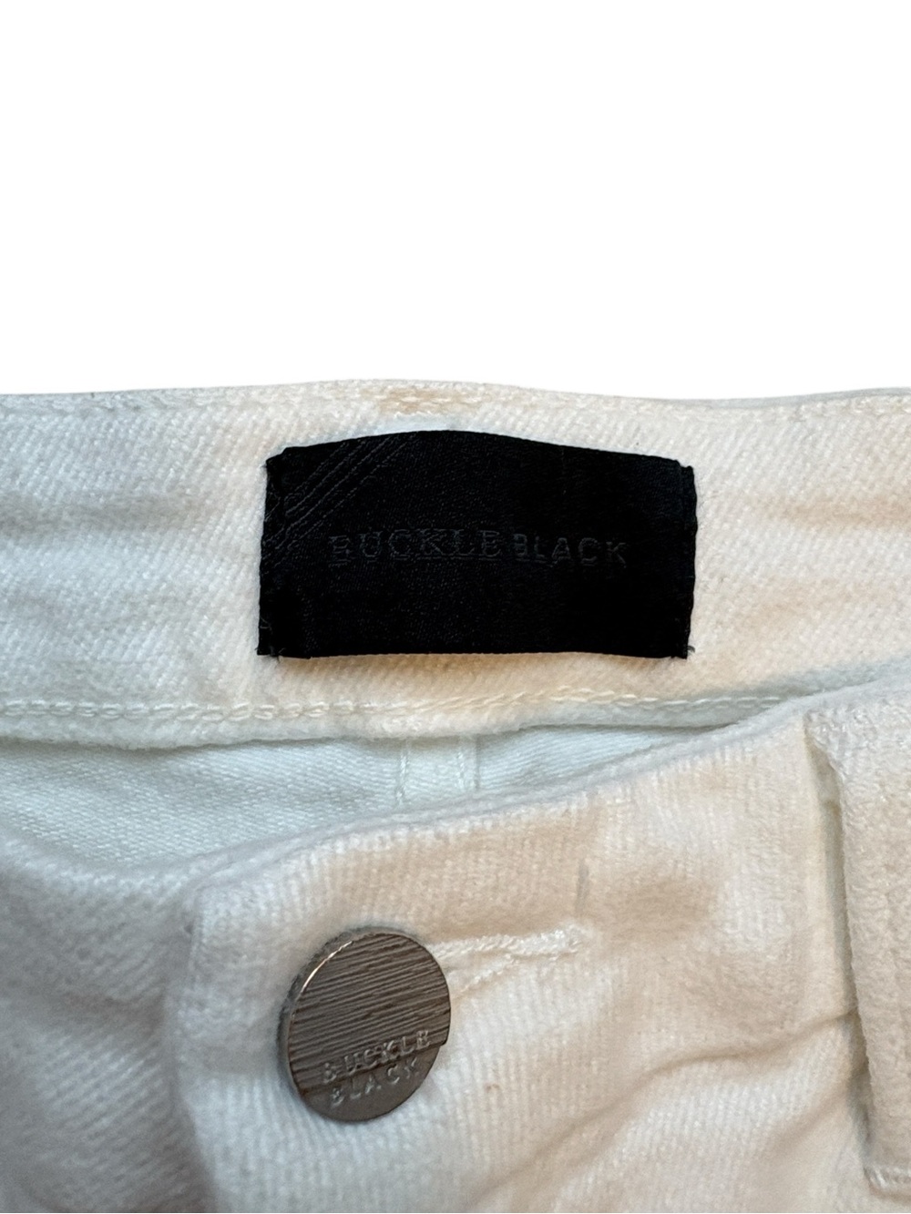 Buckle Black White Denim Shorts Fit 53 Fray Edge Stretch White Size 28 - Picture 4 of 4